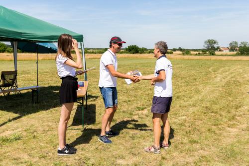  MG 0436